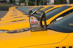 «Такси 2412» выбирает Shell Helix Ultra