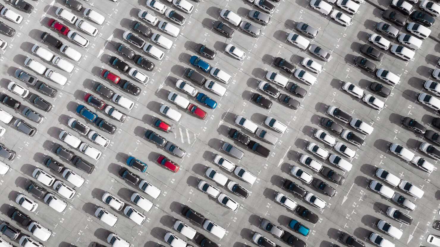 Снижение цен на машины, продление параллельного импорта: другие планы и итоги от Минпромторга 