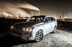 Электровнедорожник Mitsubishi Outlander PHEV сертифицирован для российского рынка